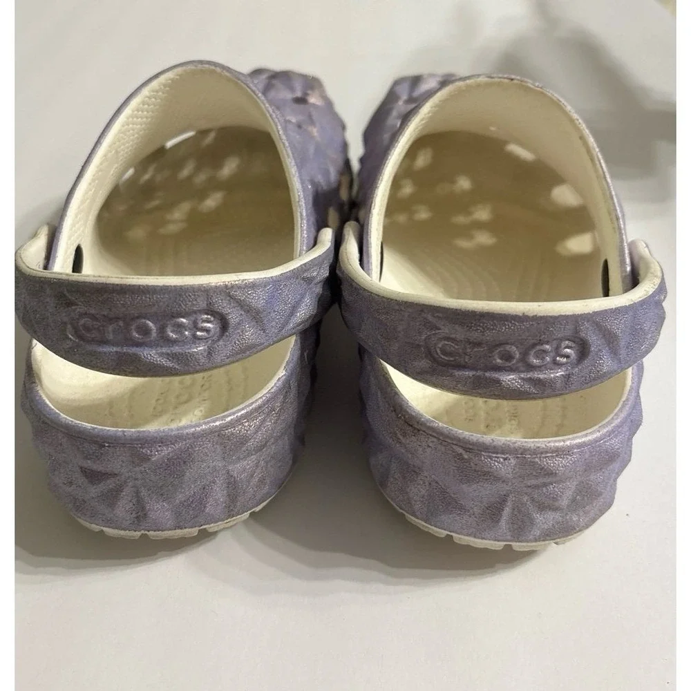 CROCS geometric 3d